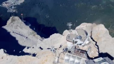 Zugspitze üzerinde Alp uçuşu