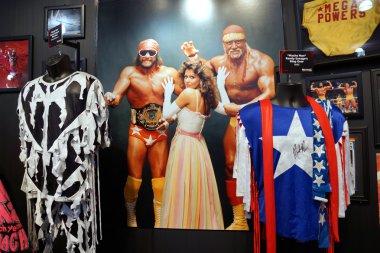 WWE Legend Macho Man and Hulk Hogan Mega Powers outfits, hats, s