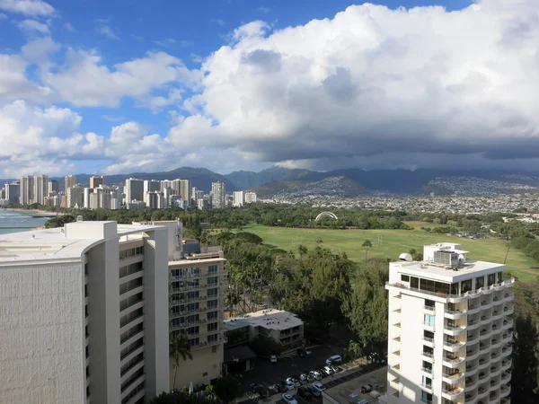 Aerial view of Kapiolani Park, Waikiki, Honolulu town area — Stock Photo, Image