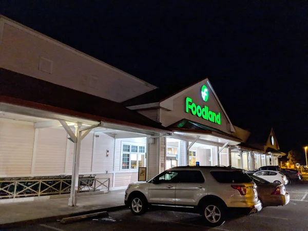 Waimea Hawaii Octubre 2018 Foodland Store Estacionamiento Por Noche Foodland —  Fotos de Stock