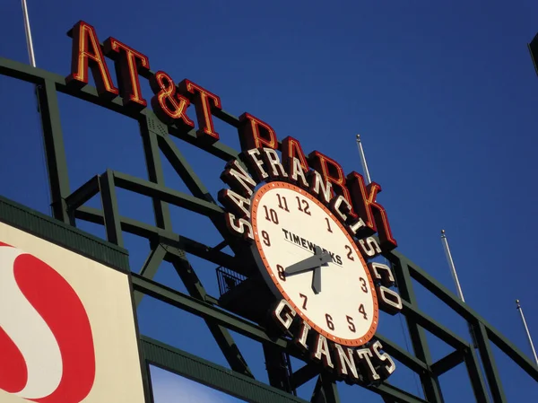 San Francisco Abril 2010 San Francisco Giants Scoreboard Clock Timeworks — Fotografia de Stock