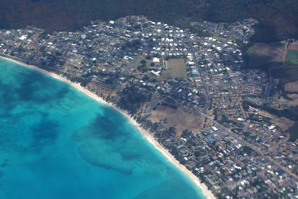 waimanalo beach, evleri, bay havadan görünümü. karayolu, park ve p