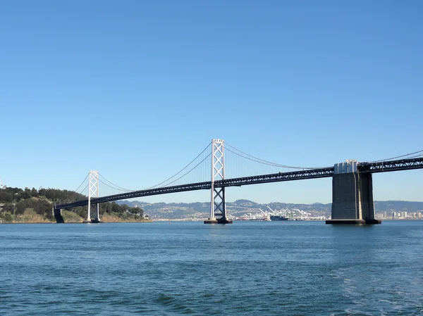 San Francisco Bay Bridge und Bucht — Stockfoto