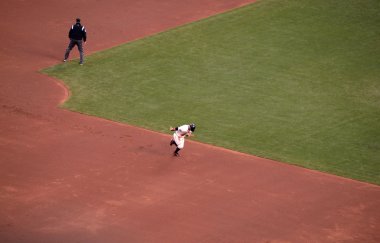 Devler cody ross ikinci çalmaya çalışan gelen üçüncü aşamaya çalışır 