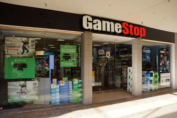 Ala Moana 쇼핑 센터에 Gamestop 상점 — 스톡 사진