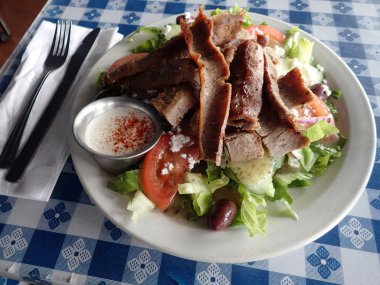 Gyros salata