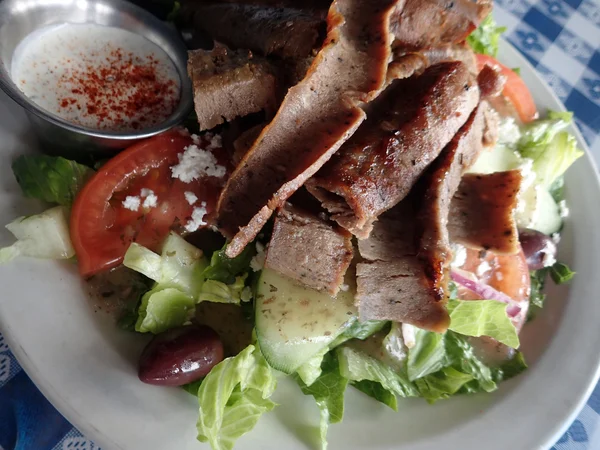 Gyros-Salat — Stockfoto