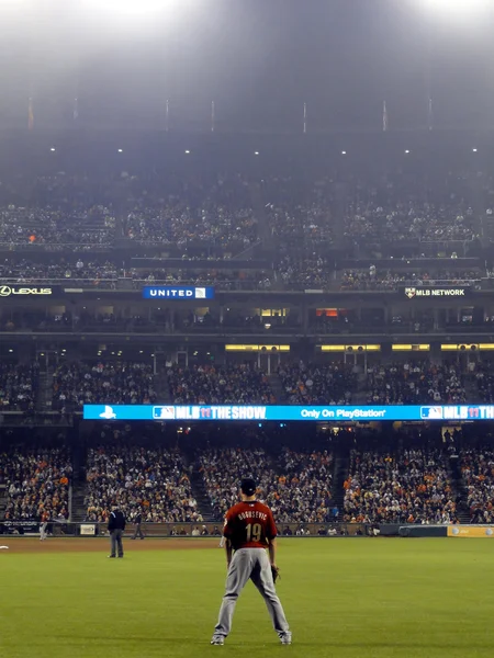 El jardinero derecho de los Astros Brian Bogusevic está en el campo esperando —  Fotos de Stock