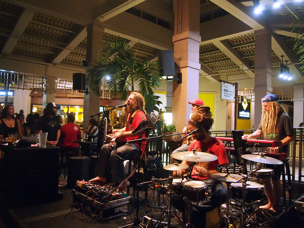 Band Mike Love Jams sings and jams at Mai Tai Bar