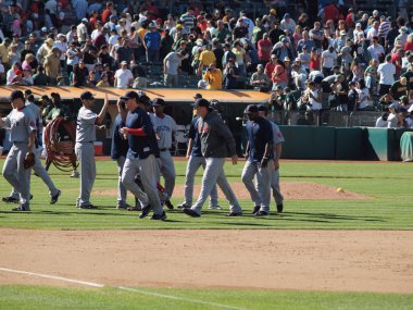 Red Sox Çak kazanmak kutlamak oyunun sonunda eller