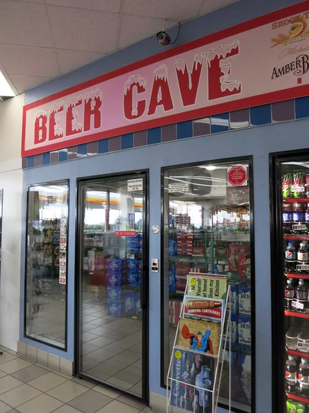 Beer Cave inside convenience store — Stock Photo, Image