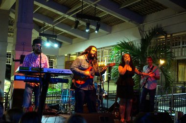 Reggae grubu rehberlik grup sahne alanı'nda sıkışmaları