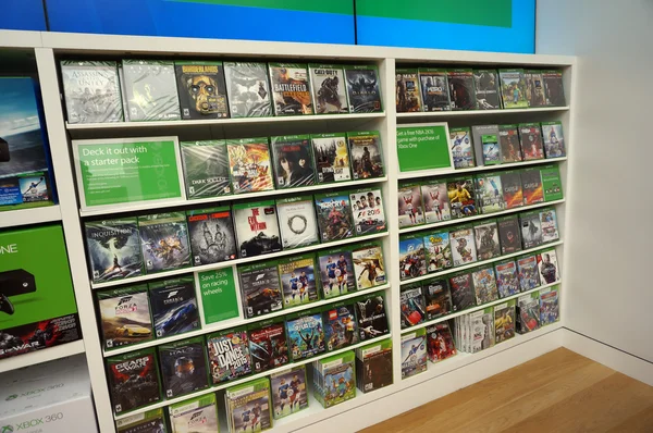 Xbox bir satırlarının Microsoft Windows Store Durin'in içinde ekranda — Stok fotoğraf