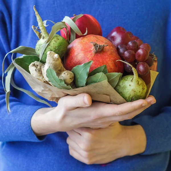 Csomó a gyümölcsök és zöldségek. — Stock Fotó