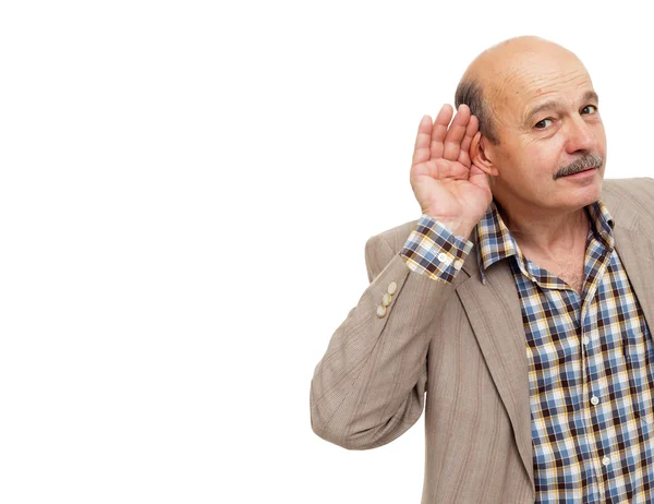 İşitme kaybı ile yaşlı insanlar için sesler dinleyecek şekilde çalışır — Stok fotoğraf