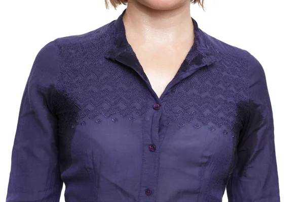 Zweterige plek op het shirt door de warmte, zorgen — Stockfoto