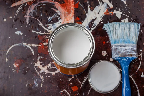 Testing of paints on the surface before the repair work. — Stock Photo, Image