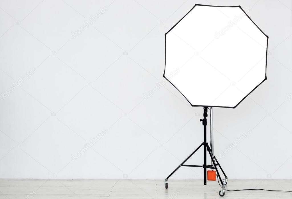 Photographic lighting in an empty studio