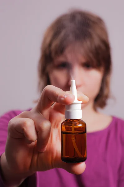 독감에서 고통 하는 여자 — 스톡 사진