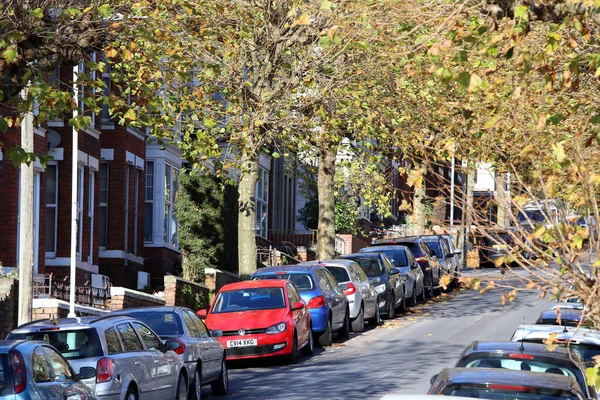 Swansea Galles Regno Unito Novembre 2020 Strada Alberata Piena Auto — Foto Stock