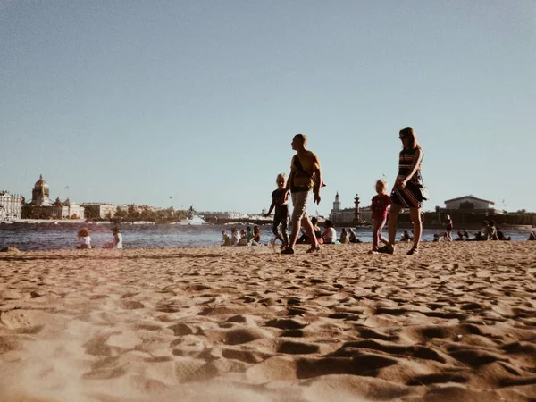 Санкт-Петербургский городской пляж летом — стоковое фото
