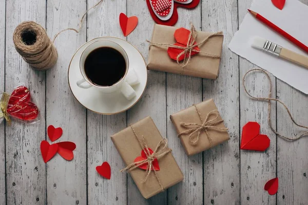 Alla Hjärtans Dag Romantisk Platt Låg Fotografi Med Kopp Kaffe — Stockfoto