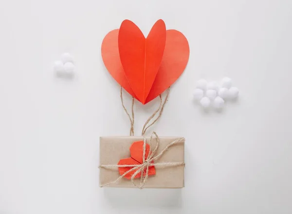 Flat Lay Feliz Día San Valentín Fotografía Con Caja Regalo —  Fotos de Stock