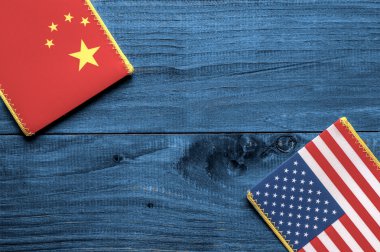 Amerikan ve Çin bayrağı 