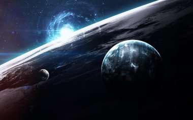 Uzayda gezegenlerin, yıldızların ve galaksilerin olduğu evren sahnesi uzay keşiflerinin güzelliğini gösteriyor. NASA tarafından döşenmiş elementler