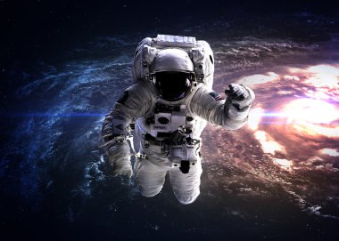 Uzayda Astronot