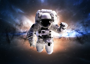 Uzayda Astronot