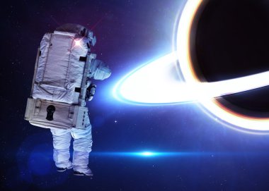 Astronot uzayda kara delik karşı. Nasa tarafından döşenmiş bu görüntü unsurları.