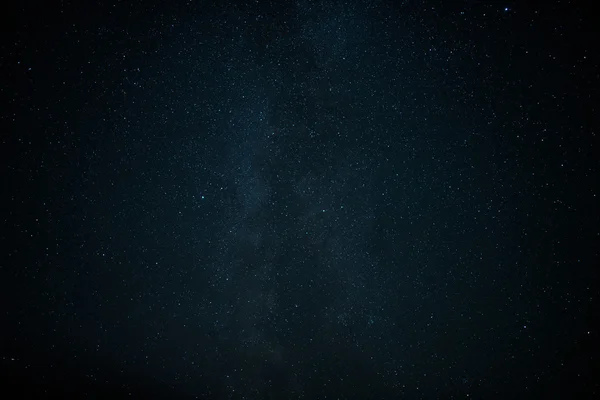 Campo estelar no espaço profundo muitos anos-luz longe da Terra — Fotografia de Stock