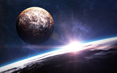 Uzayda gezegenlerin, yıldızların ve galaksilerin olduğu evren sahnesi uzay keşiflerinin güzelliğini gösteriyor. NASA tarafından döşenmiş elementler