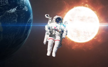 Astronot uzayda gezegenin zemin karşı. Nasa tarafından döşenmiş bu görüntü unsurları.