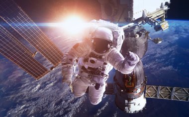 Uluslararası Uzay İstasyonu ile astronotlar Dünya gezegeni üzerinde. Nasa tarafından döşenmiş bu görüntü unsurları