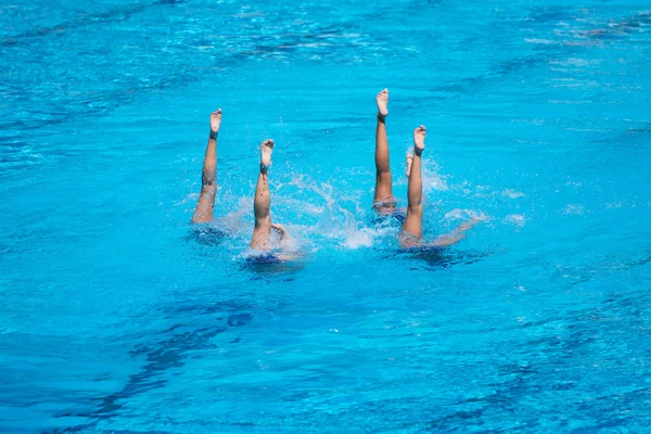 Synchronizovaný plavecký tým — Stock fotografie