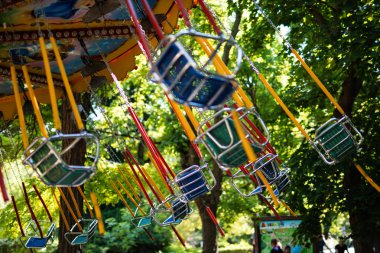 Salıncak koltuk carousel, eğlence ride
