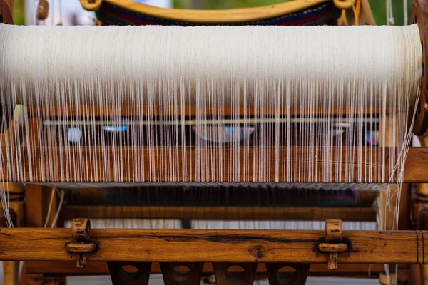 Weaving Loom and thread of yarn — Stock Photo, Image