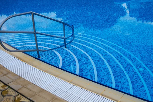 Schwimmbad im Kurzentrum — Stockfoto