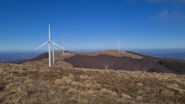 Erneuerbare Energien Aus Windkraftanlagen Auf Dem Hochberg — Stockvideo