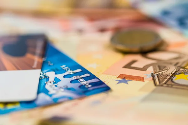 Geld einfach auf Karte laden — Stockfoto