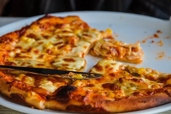 Ломтики пиццы — стоковое фото