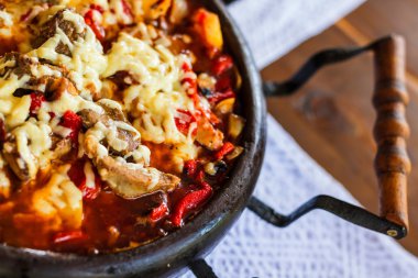 Et kil denemede peynirli sach adlı