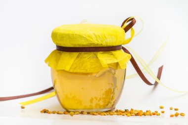 Bitkisel tatlım izole