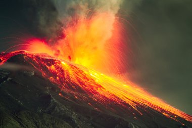 Tungurahua Volcan yakın aralığı uzun pozlama