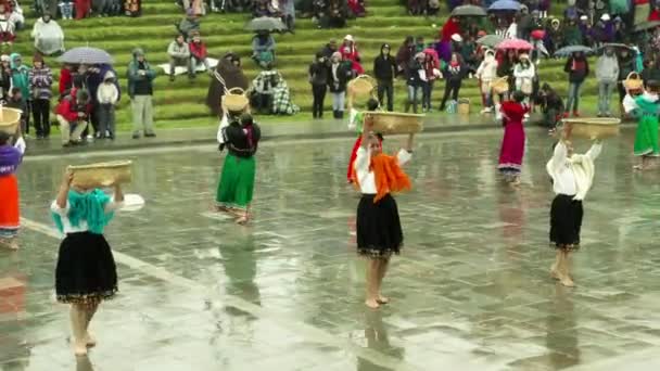 Quechua bönder firar Inti Raymi eller Festival av solen — Stockvideo