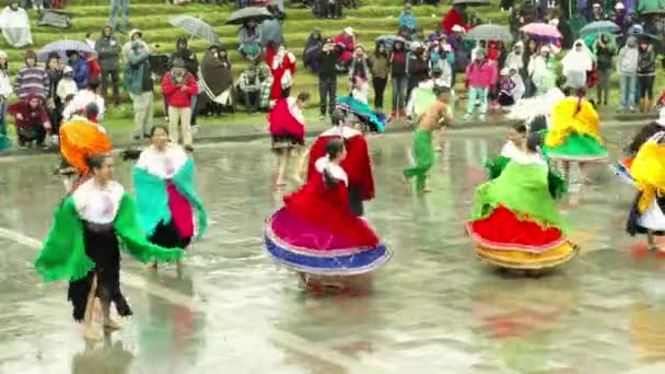 Sedláci z Quechua oslavující Inti Raymi nebo festival slunce — Stock video