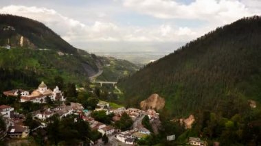Quito zaman atlamalı