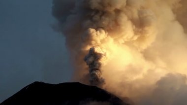 Tungurahua patlayan volkan